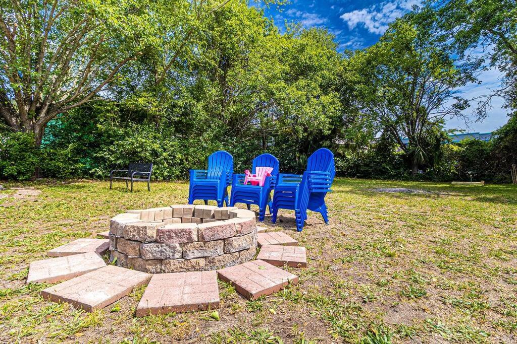 Gorgeous Centrally Located Ocean View 2 King, Huge Private Yard & Deck, Firepit, Bbq, & Game Tables Myrtle Beach Esterno foto