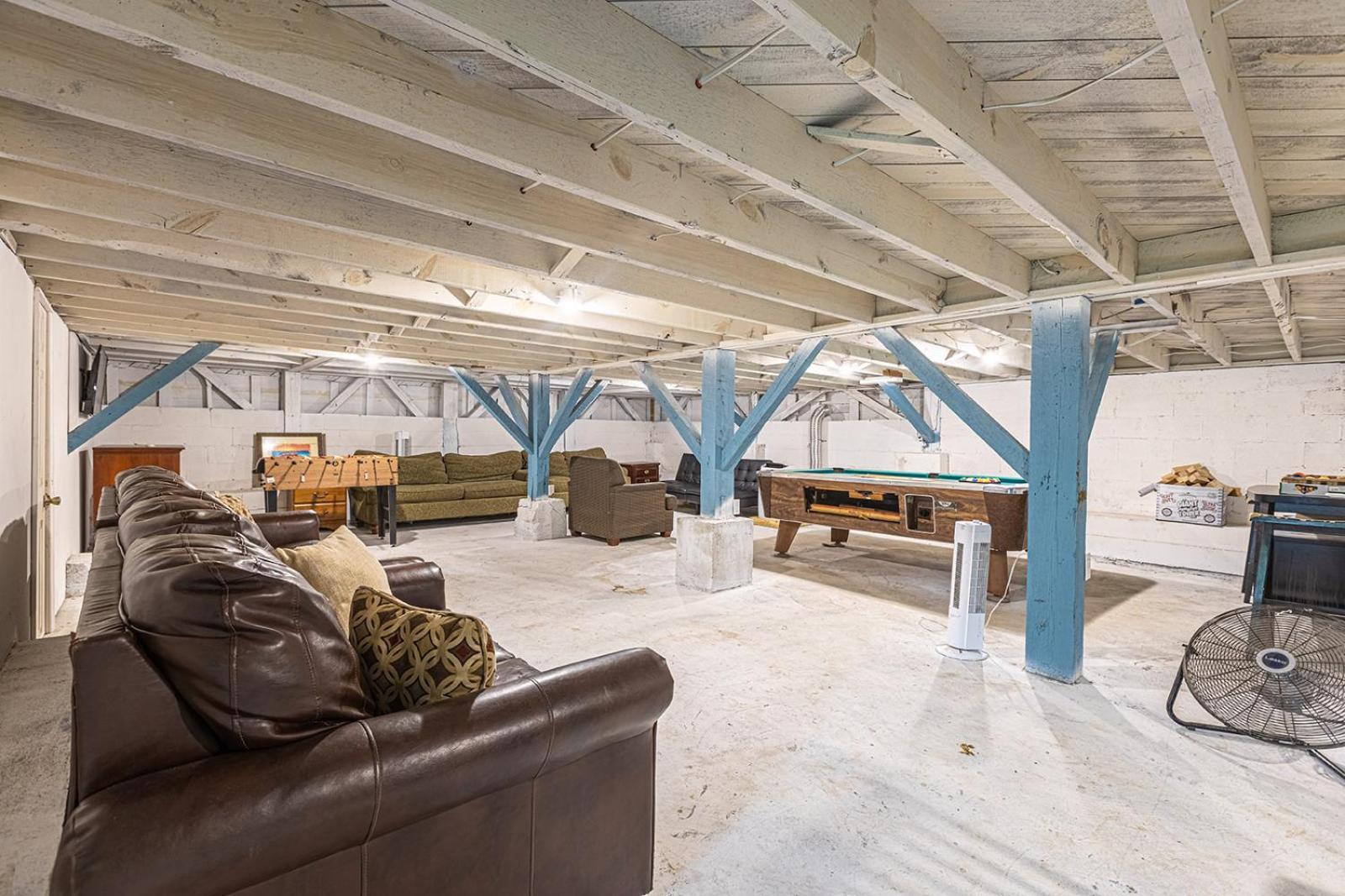 Gorgeous Centrally Located Ocean View 2 King, Huge Private Yard & Deck, Firepit, Bbq, & Game Tables Myrtle Beach Esterno foto